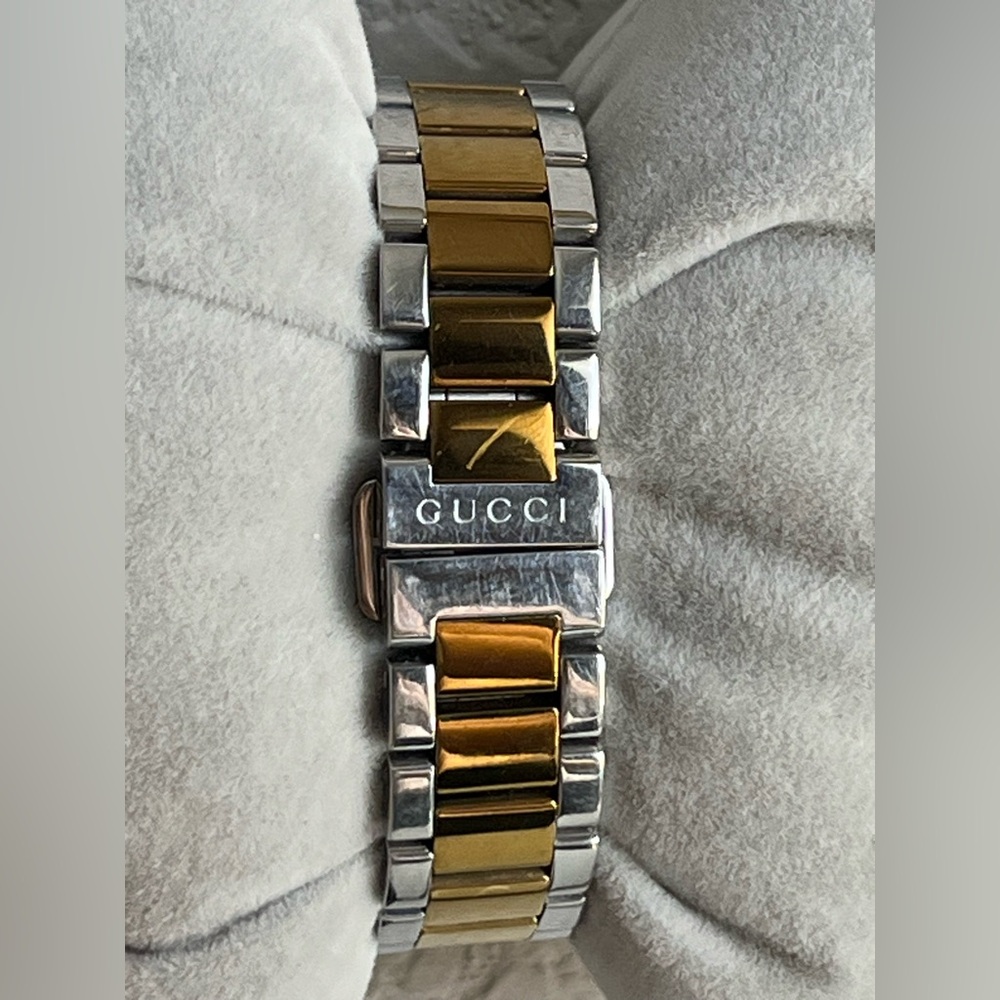 GUCCI G-Timeless YA126531 Two-Tone PVD Stainless Steel ladies Watch - Picture 9 of 17